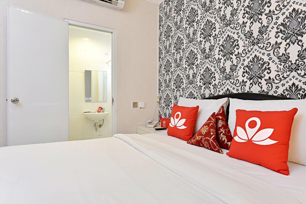 Zen Rooms Basic Tangerang Aeropolis Экстерьер фото