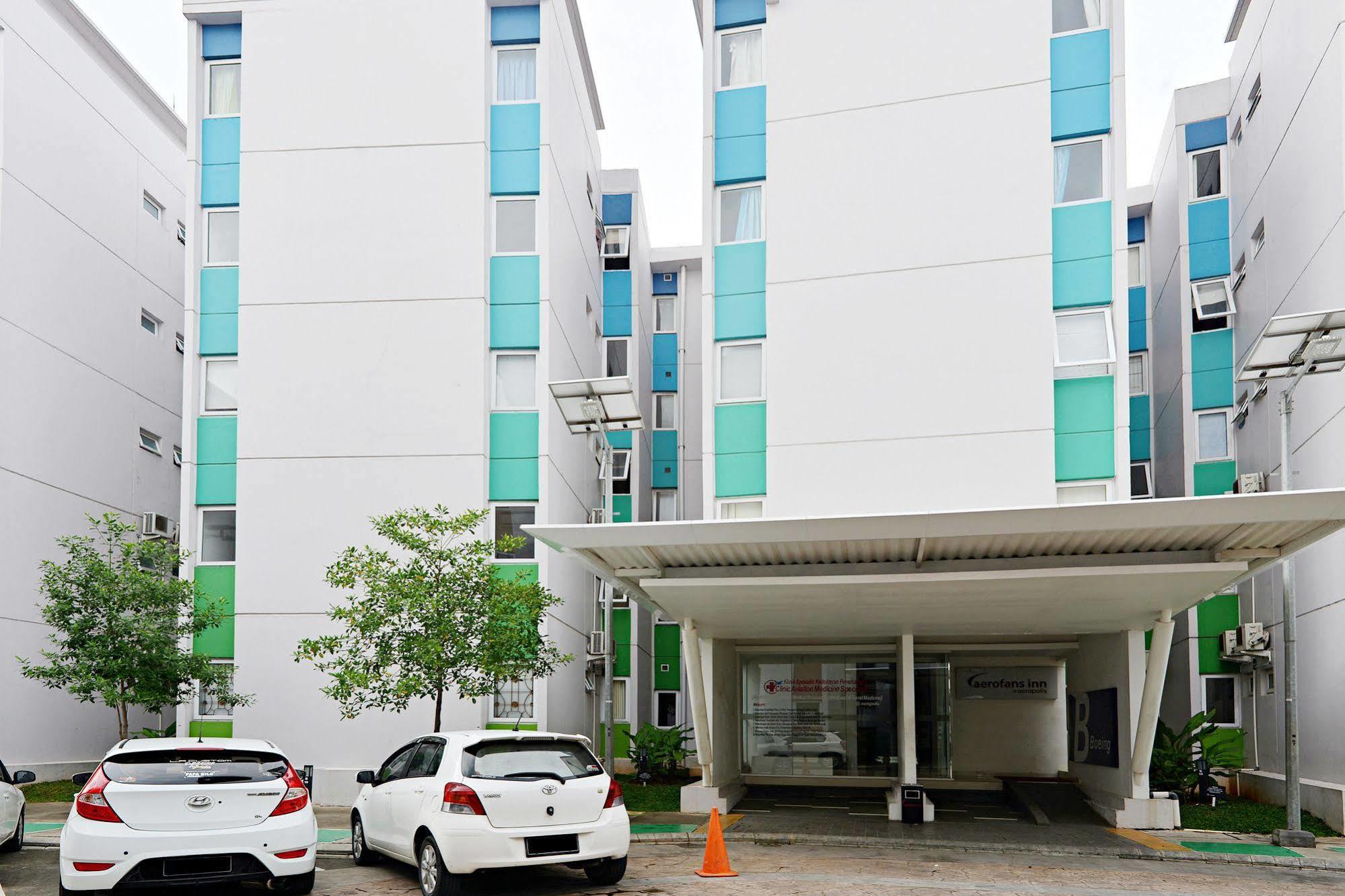 Zen Rooms Basic Tangerang Aeropolis Экстерьер фото