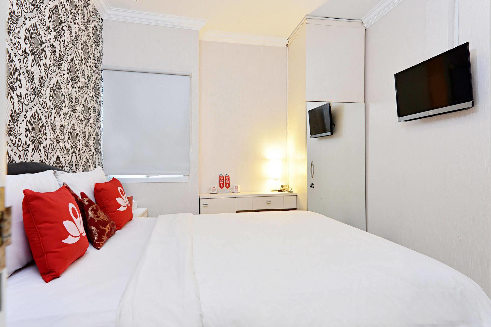 Zen Rooms Basic Tangerang Aeropolis Экстерьер фото